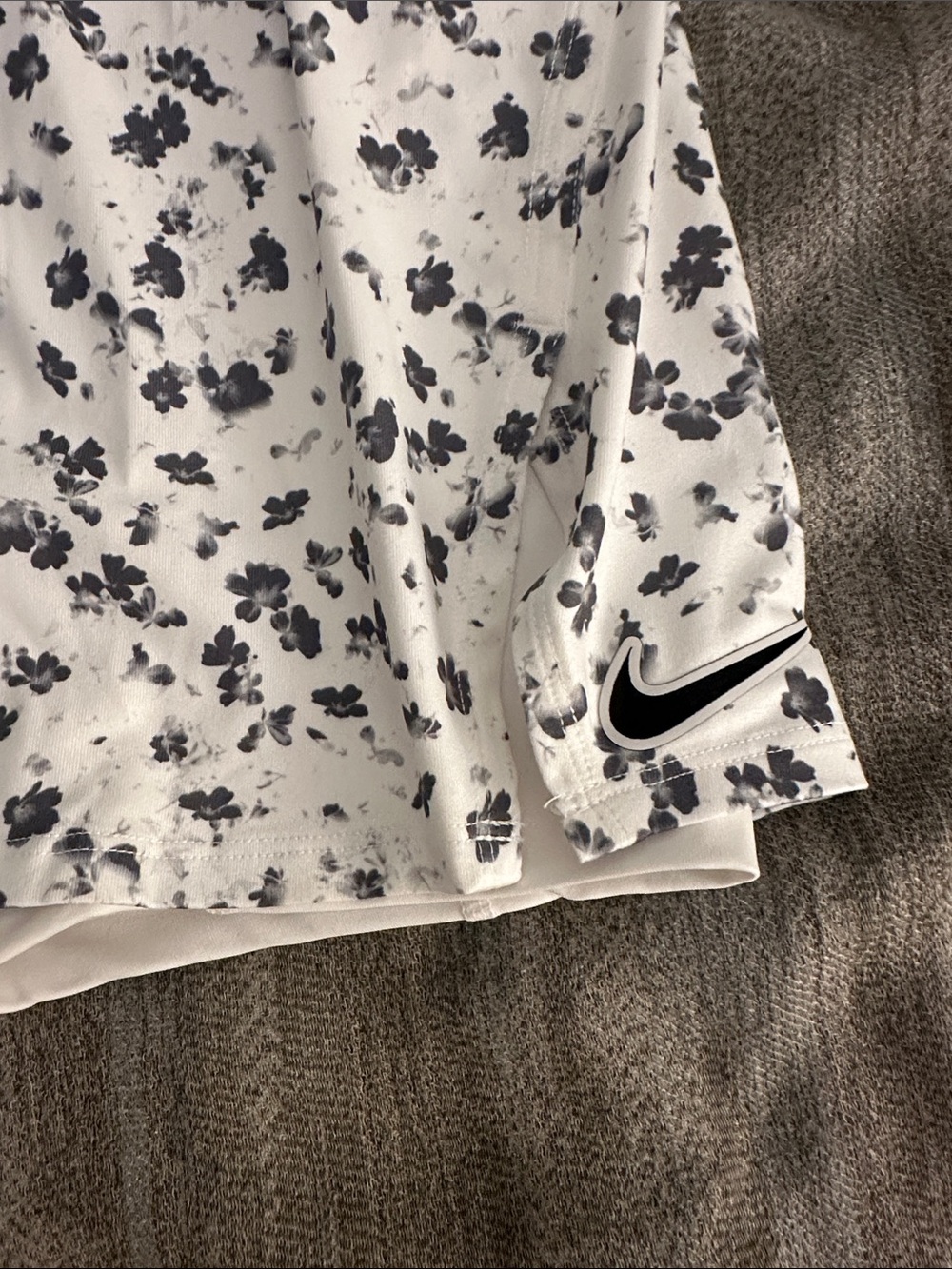 Nike Floral Tennis Set — White with Black Flower Print - Picture 6 of 8
